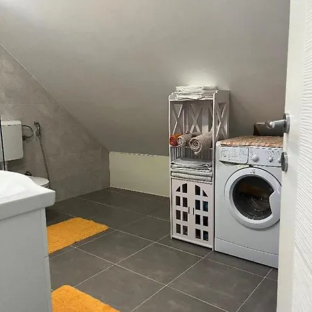 Apartment 48